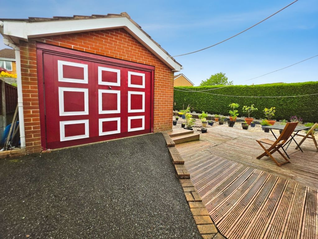 Property photo 2 of 28 Pbox-Img.Jpg