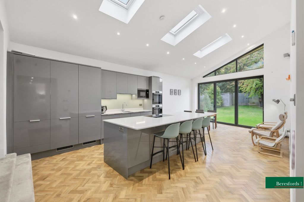 Property photo 2 of 26 Picture 2