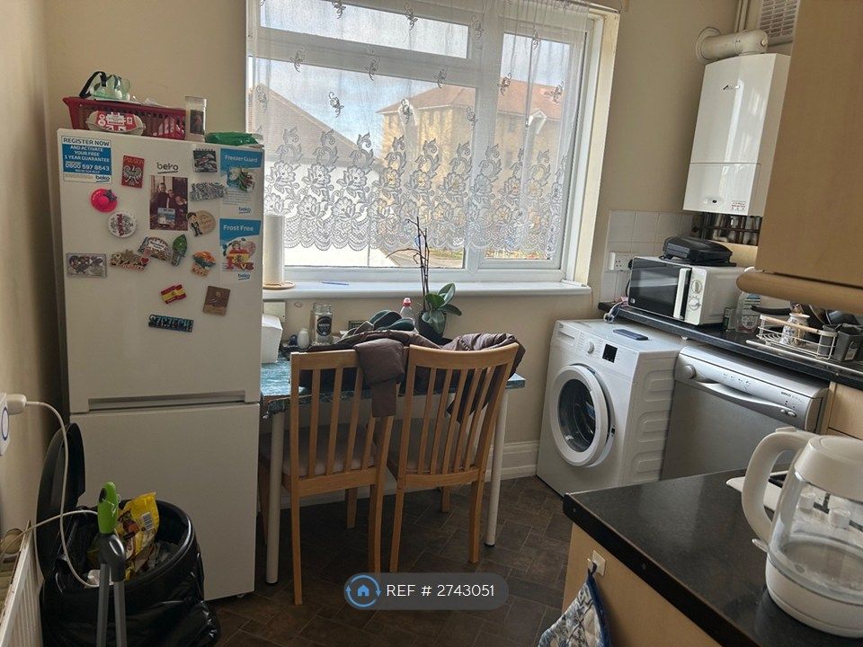 Property photo 2 of 24