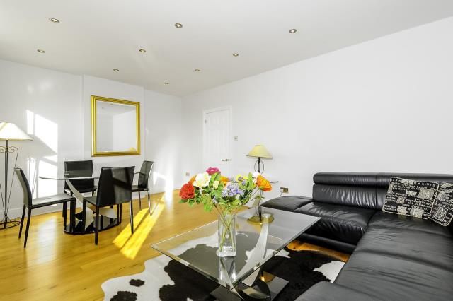 Property photo 3 of 10 Reception Room (Shot