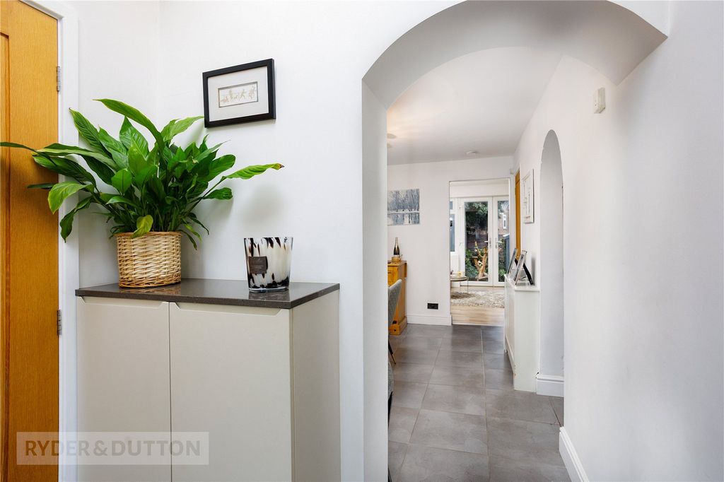 Property photo 2 of 39 Entrance