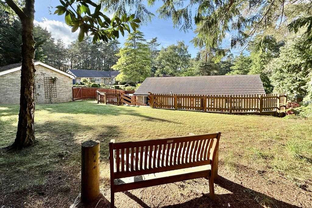 Property photo 2 of 27 Gallery