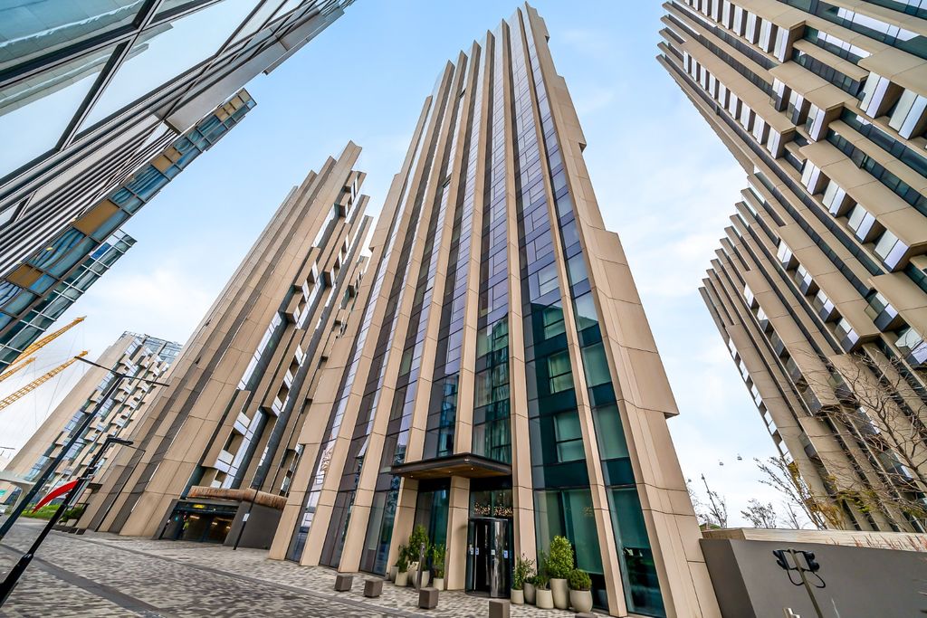 Property photo 1 of 19 5018811