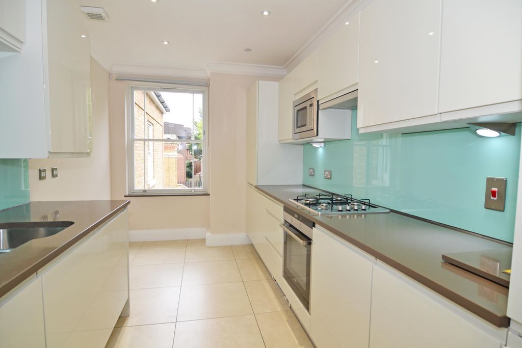 Property photo 3 of 7 Picture 3