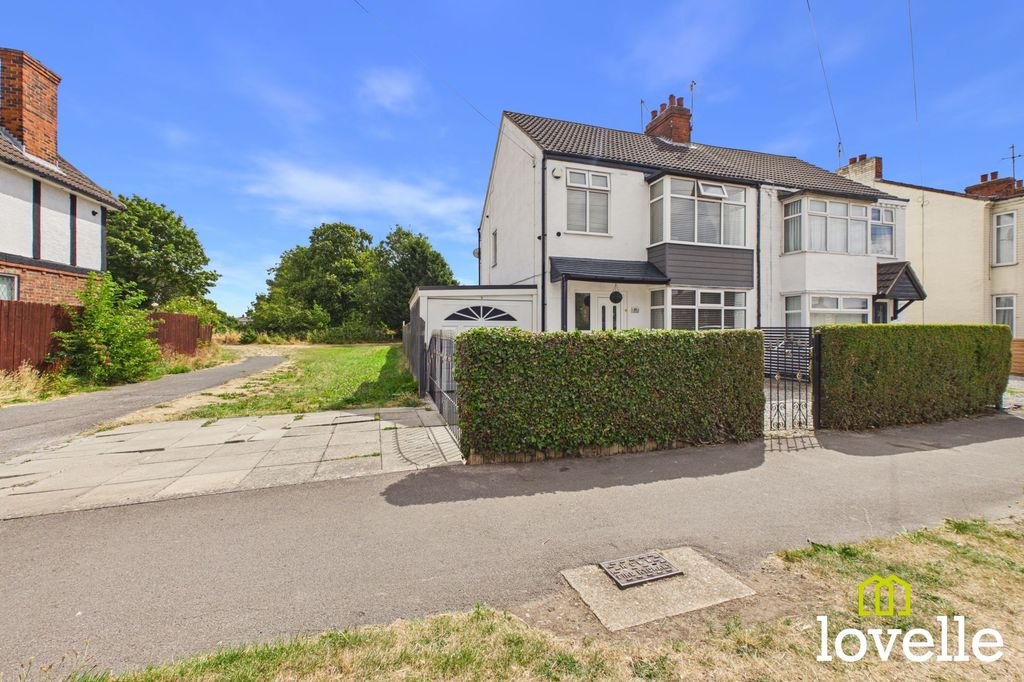 Property photo 1 of 29