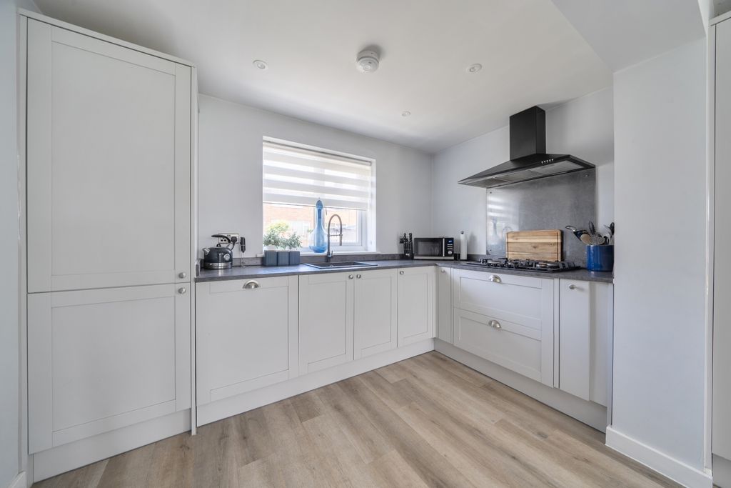 Property photo 3 of 21 1477446-6-6A29A9Cb98356