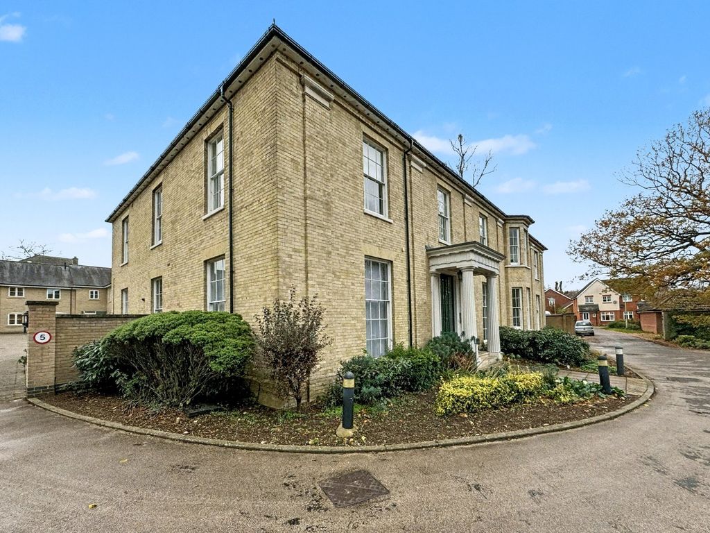 Property photo 1 of 21