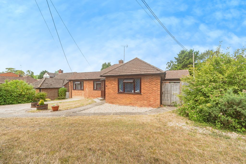 Property photo 2 of 20