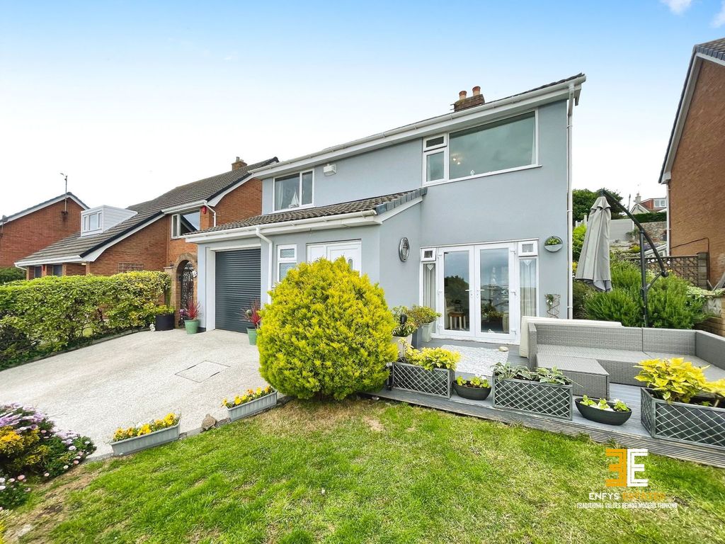 Property photo 1 of 43