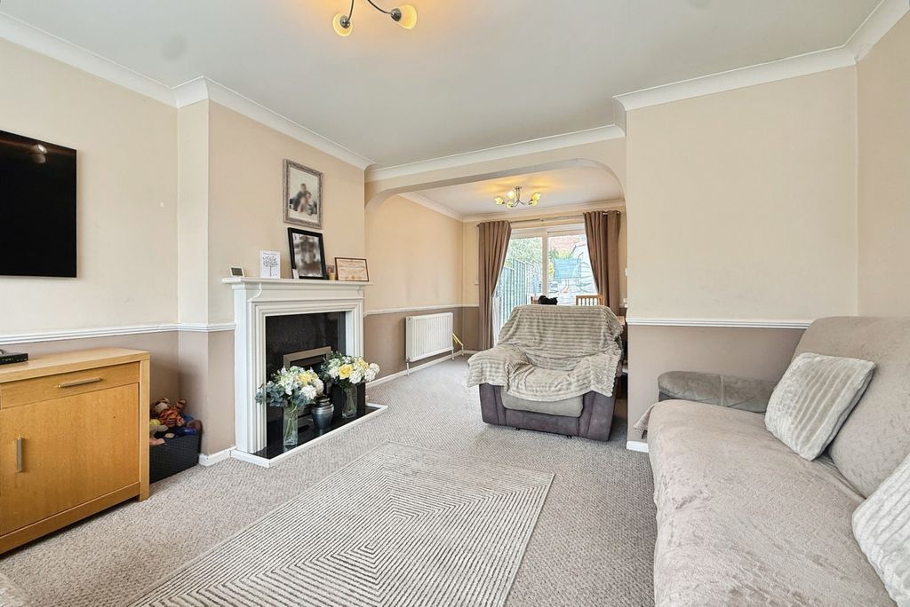 Property photo 2 of 14 Pbox-Img.Jpg