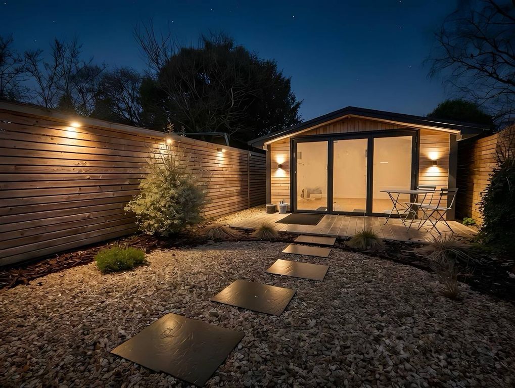 Property photo 2 of 23