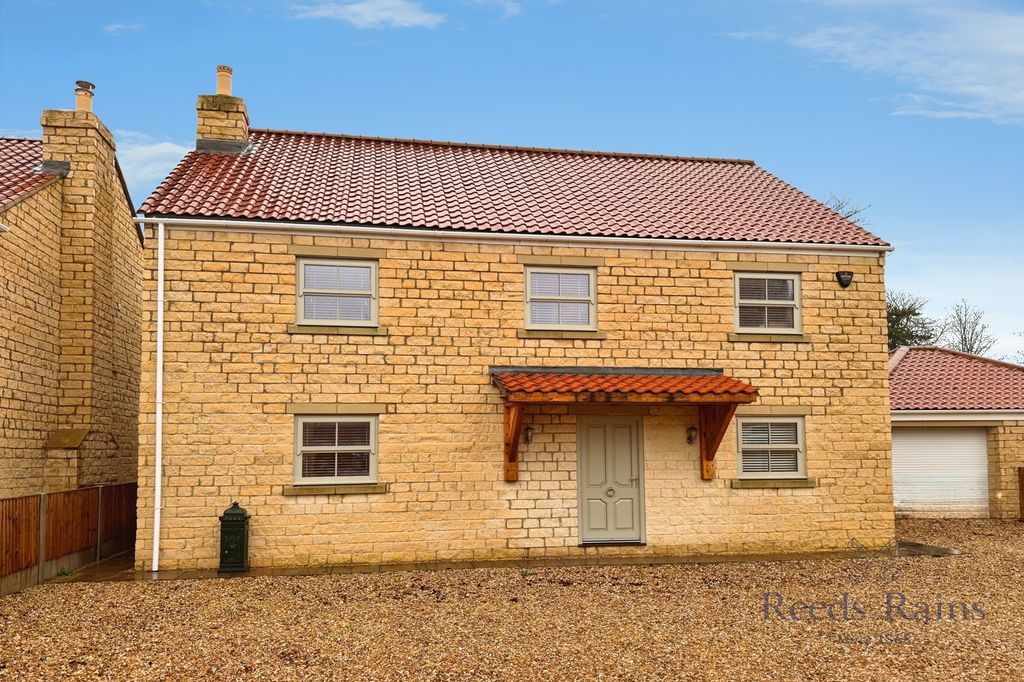 Property photo 1 of 26 Front