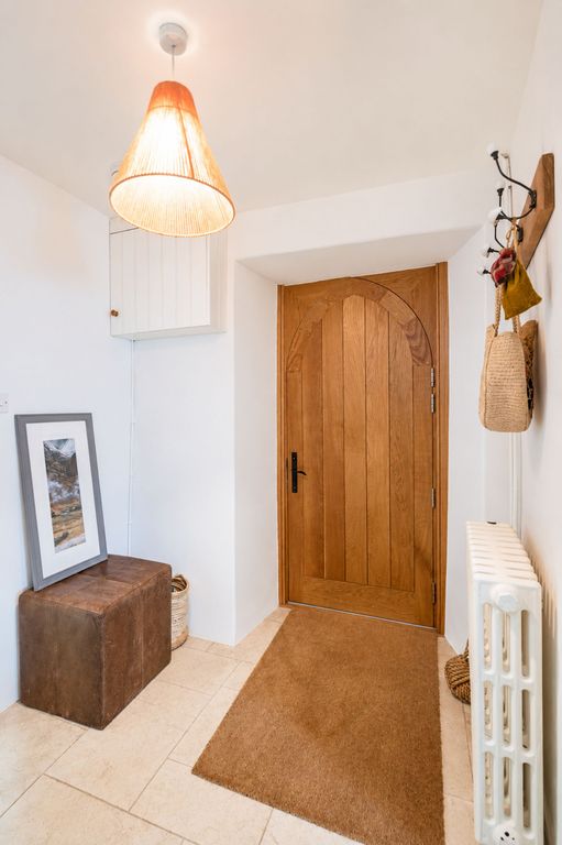 Property photo 2 of 47
