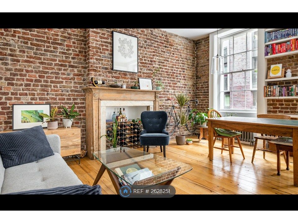 Property photo 1 of 14 Livingroom 1