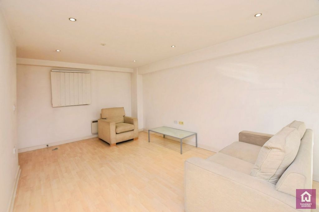 Property photo 3 of 15 Picture No. 19