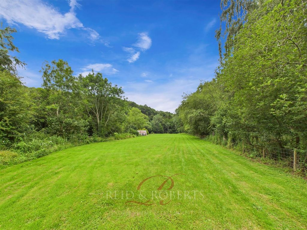 Property photo 1 of 10 Cam04884G0-Pr0067-Still013.Jpg