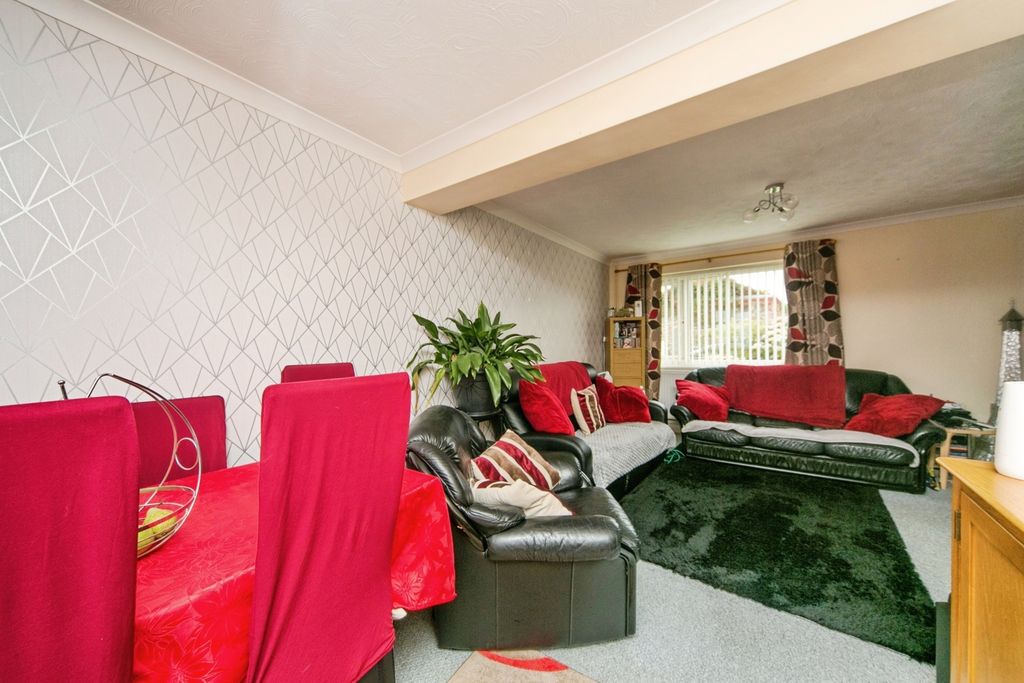 Property photo 2 of 20 Pbox-Img.Jpg