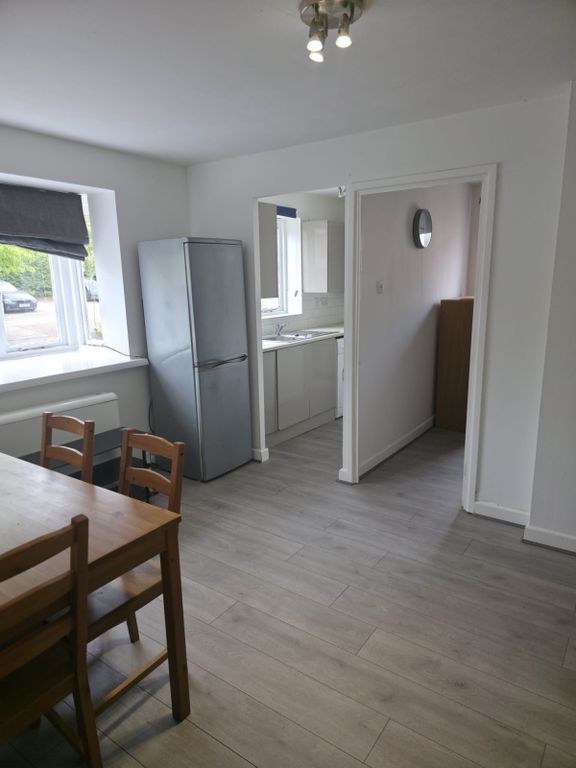 Property photo 1 of 12 Ground Floor One Bedroom Flat To Let