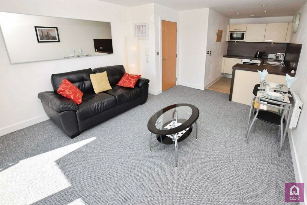 Property photo 3 of 8 Pbox-Img.Jpg