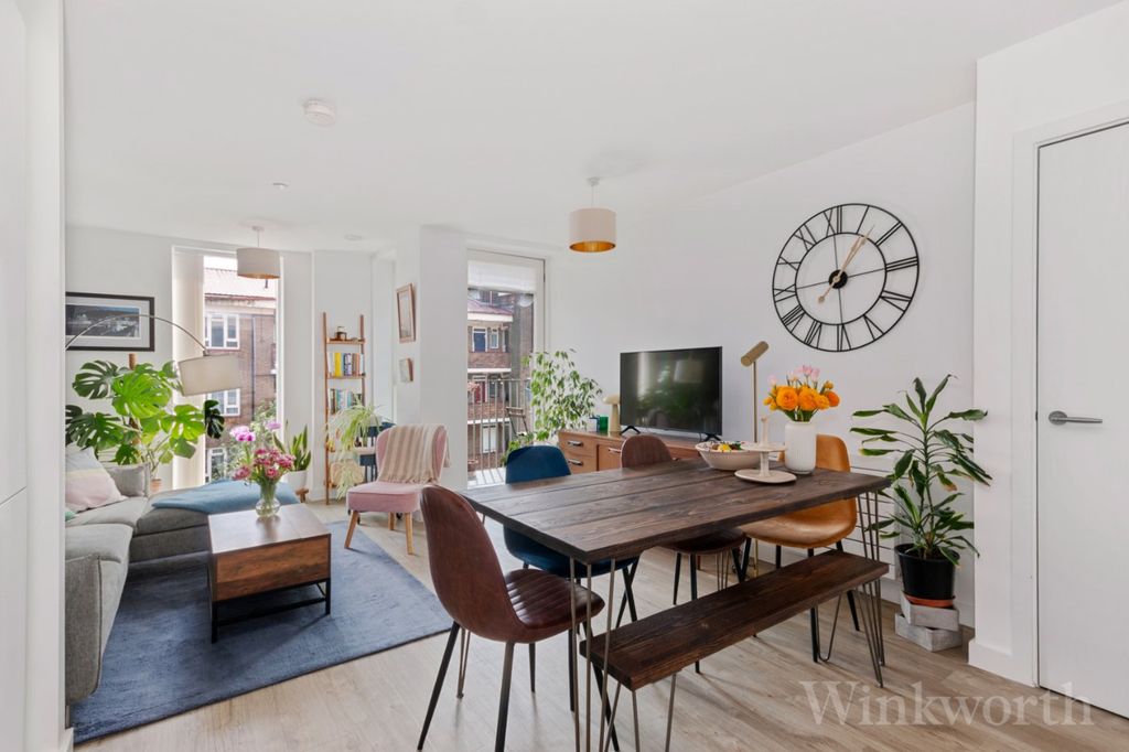 Property photo 2 of 13 Picture No. 12