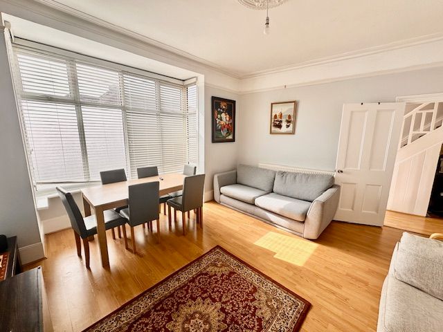 Property photo 3 of 24