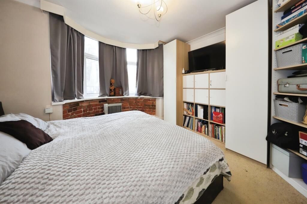 Property photo 2 of 3