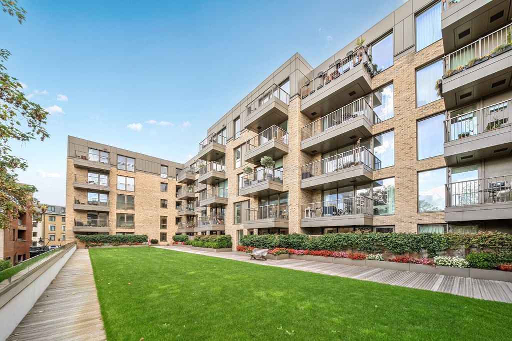 Property photo 2 of 23 Picture No. 04