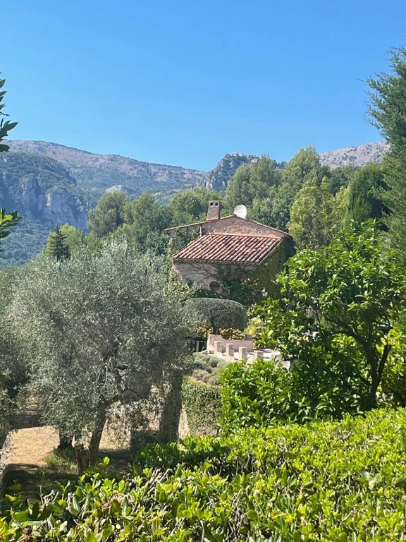 Property photo 3 of 33