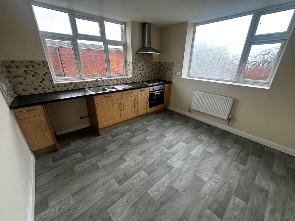 Property photo 2 of 3