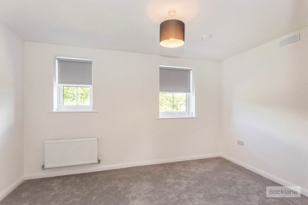 Property photo 3 of 13 Image