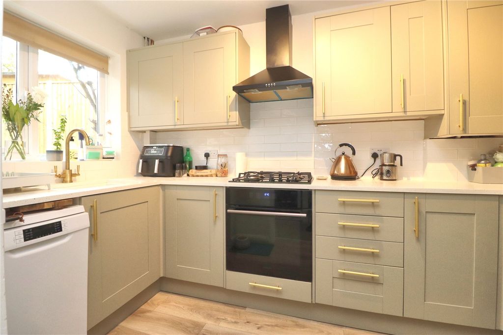 Property photo 3 of 15 Picture No. 22