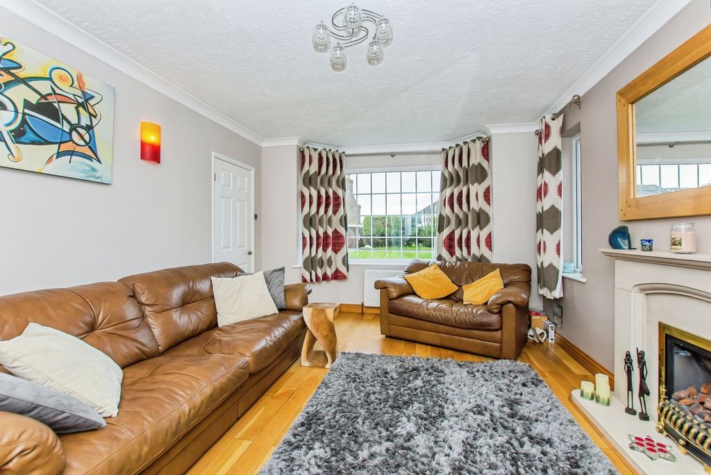 Property photo 3 of 15 Pbox-Img.Jpg