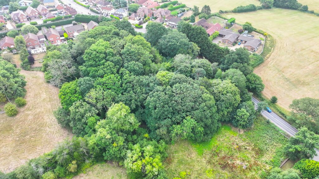 Property photo 3 of 4 Photo 2