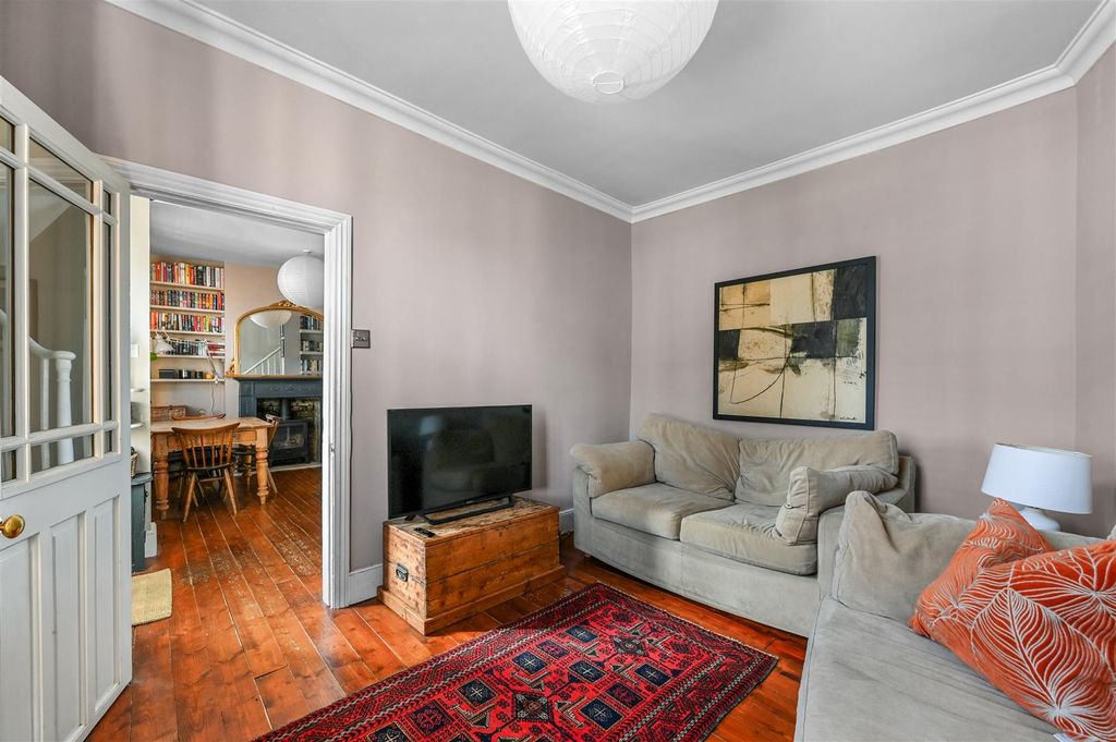 Property photo 2 of 27 Living Room