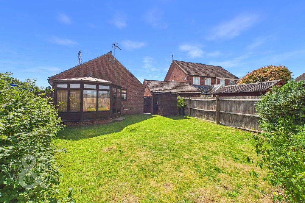 Property photo 2 of 22