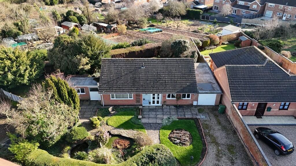 Property photo 2 of 25