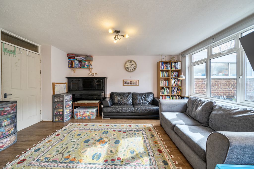 Property photo 3 of 16 1423278-20-69B424...