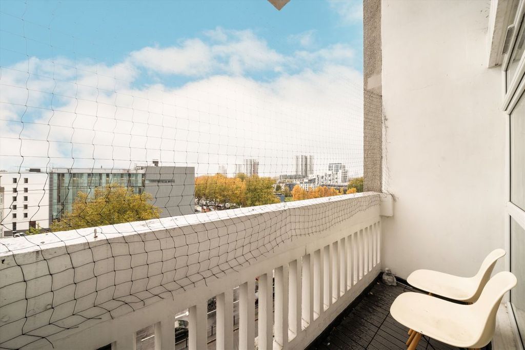 Property photo 3 of 7