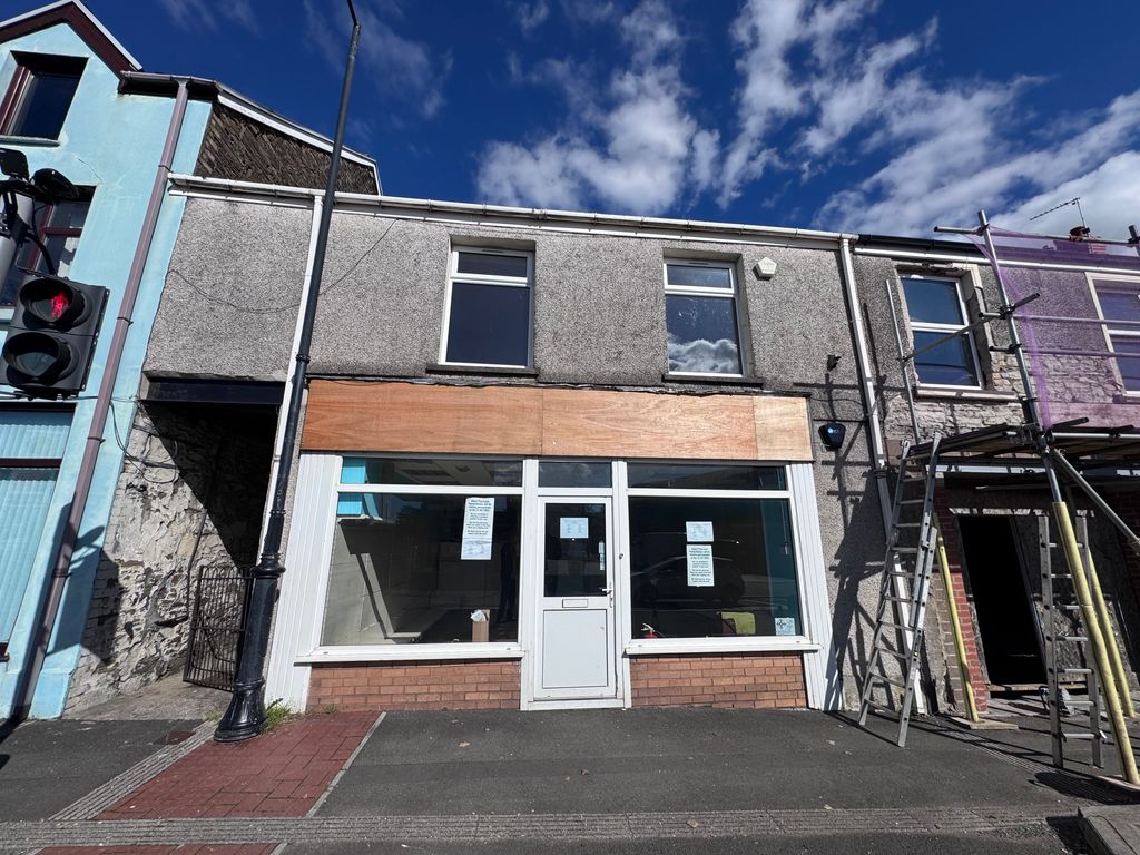 Property photo 1 of 5