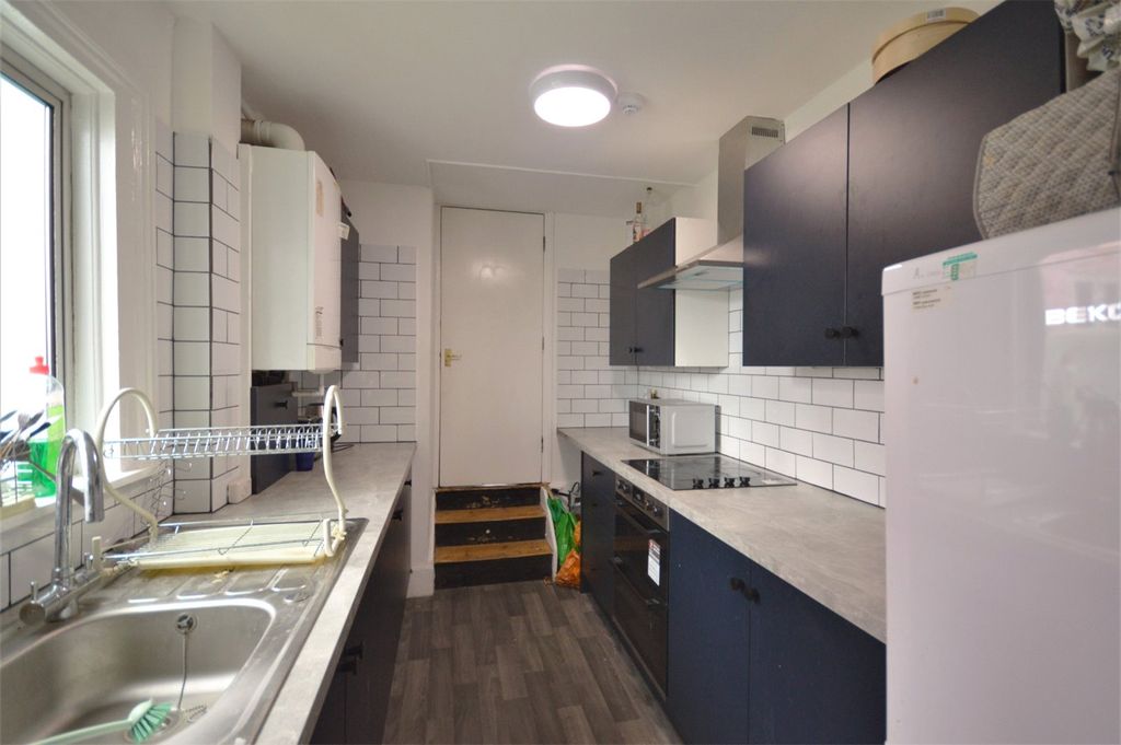 Property photo 3 of 14 Picture No. 18