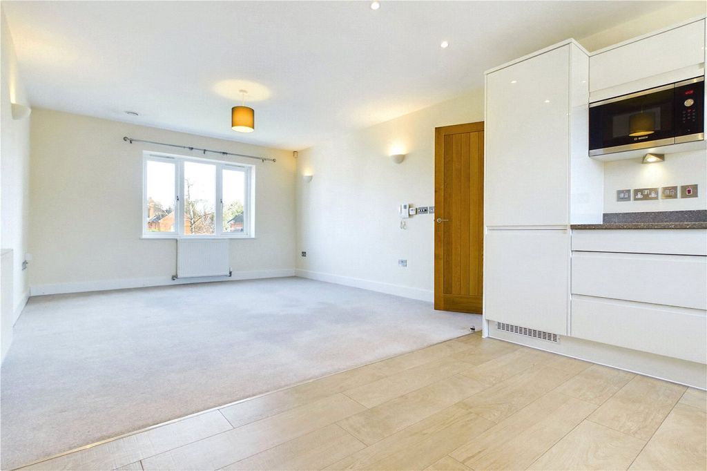 Property photo 3 of 13 Kitchen / Living