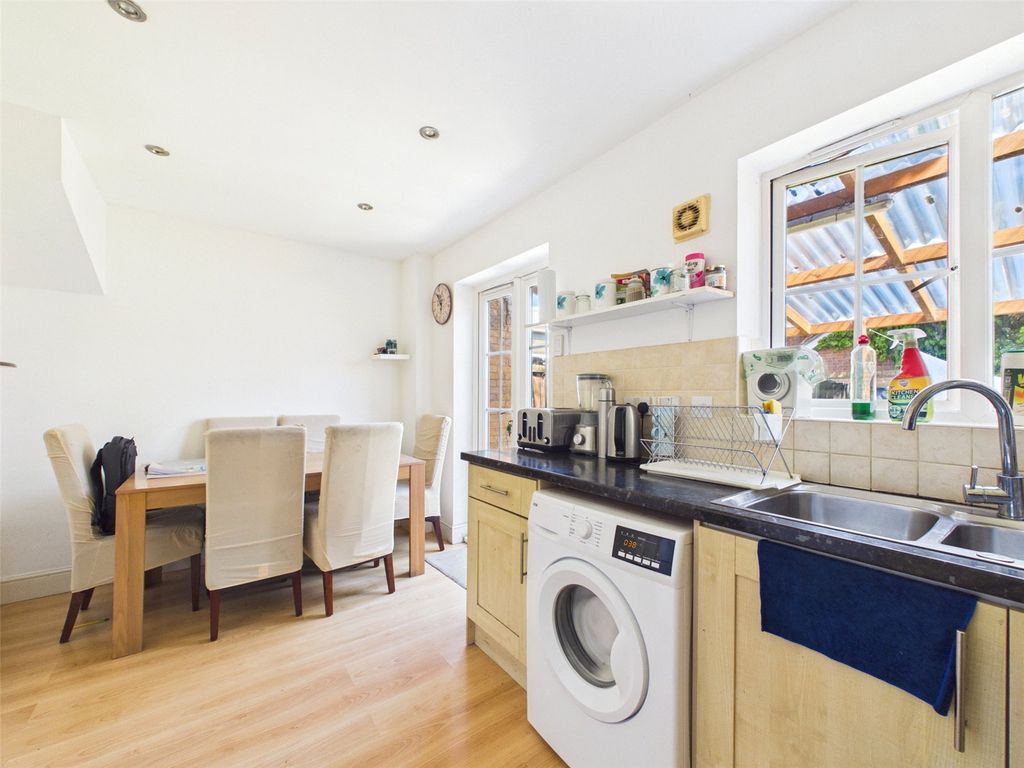 Property photo 3 of 15 Picture No. 08