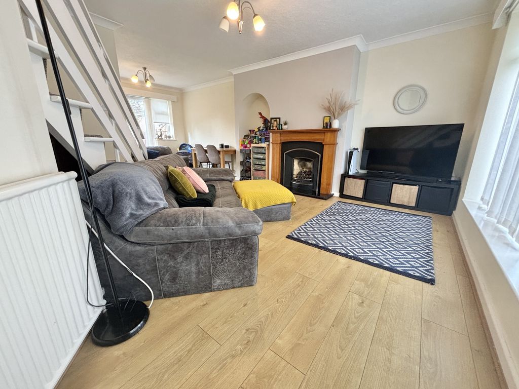 Property photo 2 of 22