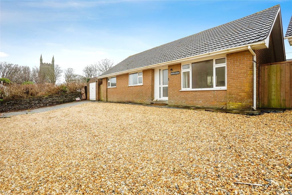Property photo 1 of 10 Front
