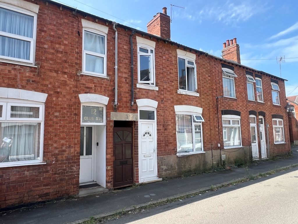 Property photo 2 of 17
