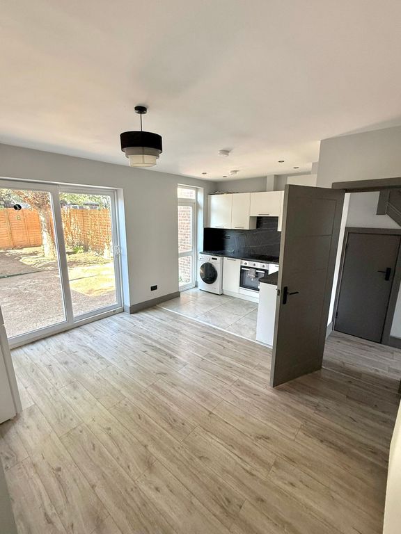 Property photo 3 of 30