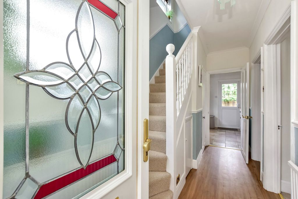 Property photo 2 of 21