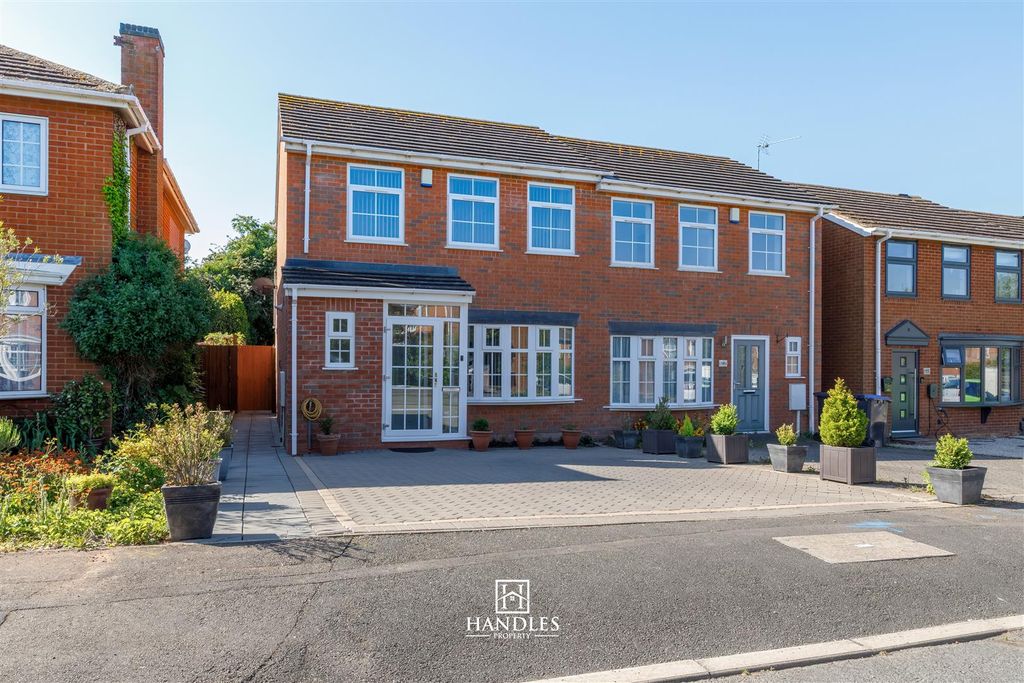Property photo 2 of 16 Charnwood14A-01A.Jpg