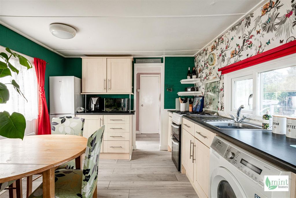 Property photo 3 of 15 Rose Park - Watermark-4.Jpg
