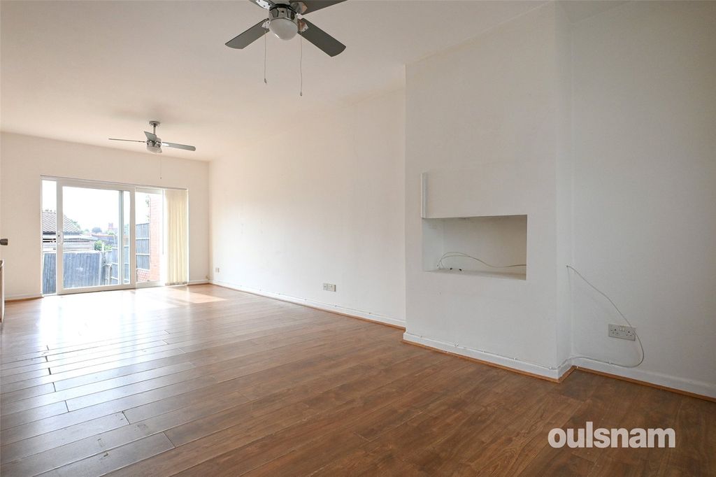 Property photo 3 of 24 Picture No. 05